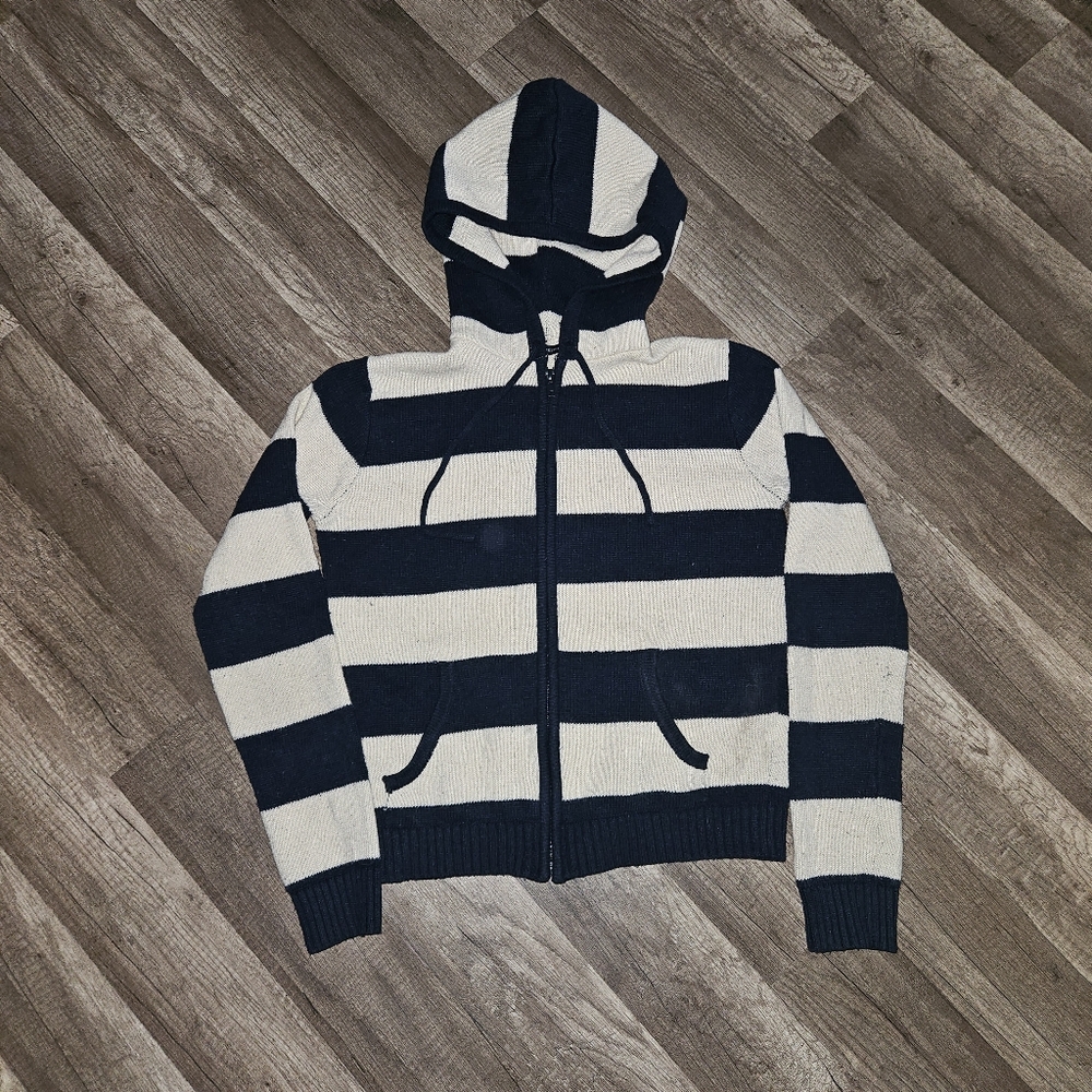 Brandy Melville Navy and Cream Zip-Up Hoodie
